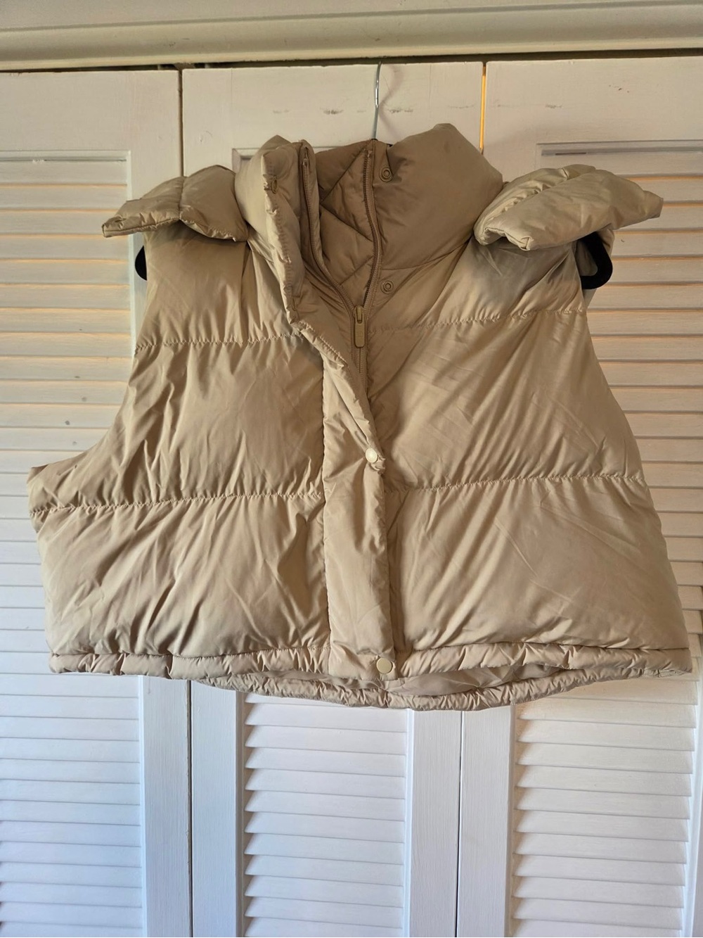 Lululemon Athletica Beige Puffer Vest Size 14